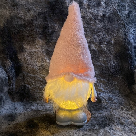 Pink Christmas Gnome lamp - Picture 11 of 16